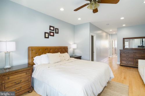 764 19 St, Philadelphia PA 19130-2001 exterior