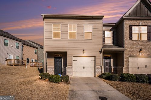 2286 Capella Cir, Atlanta GA  30331-3869 exterior