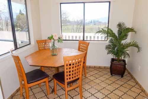 1800 Sanford Rnch Rd, Ukiah CA 95482-5299 exterior