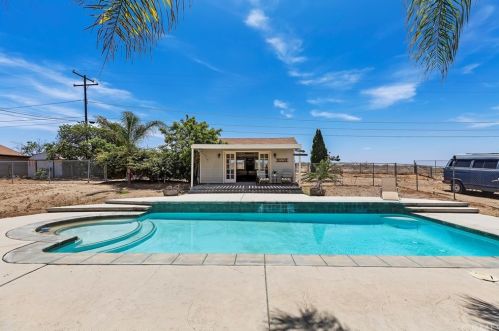 20101 Camino Del Sol, Riverside CA  92508-2423 exterior