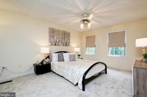 2612 Belle Crest Ln, Silver Spring MD 20906-3173 exterior