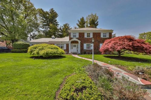 308 Ott St, Allentown, PA 18104-6150