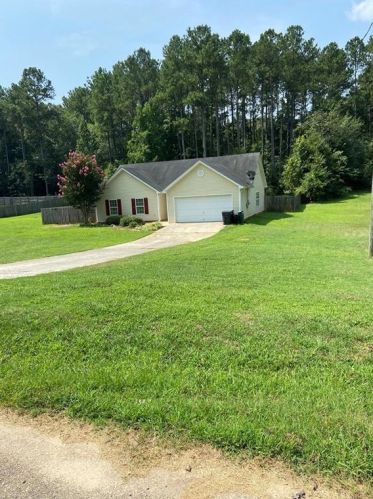 83 Bob Cat Trl, Mansfield, GA 30055-4127