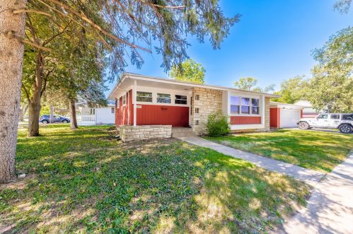 18244 Aberdeen St, Homewood, IL 60430-2436