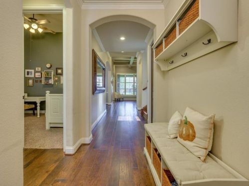 12604 Black Hills Dr, Austin TX  78748-1010 exterior