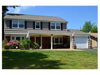 23 Drexel Ln, Matawan, NJ 07747-1337