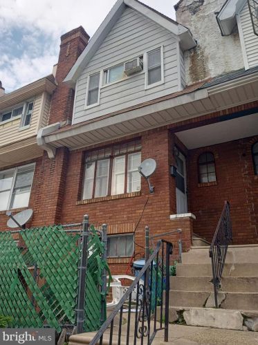 1433 Lardner St, Philadelphia, PA 19149-3224