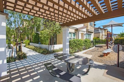 3860 Kent Ave, Santa Ana CA  92704-2114 exterior