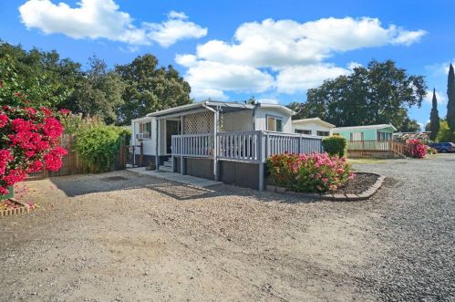 25950 Thornton Rd, Lodi, CA 95242-9626