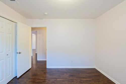 5104 Montrose Dr, Fort Worth TX  76114-2154 exterior