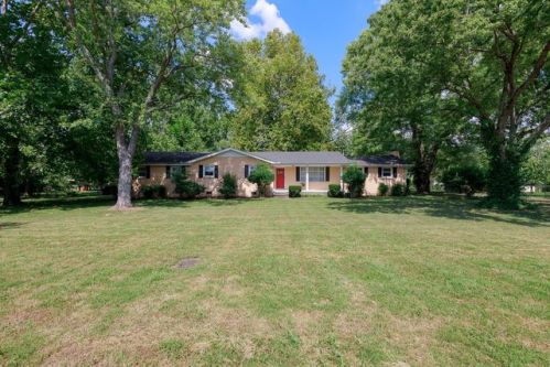 341 Joe B Jackson Pkwy, Murfreesboro, TN 37127-7258