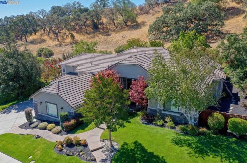 9624 Crosby Dr, Pleasanton, CA 94588-4614