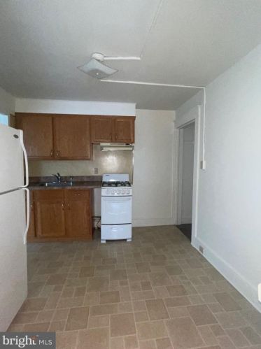 1632 Market St, York PA  17403-1257 exterior
