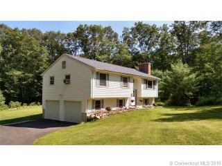 439 Lebanon Ave, Colchester CT  06415-2126 exterior