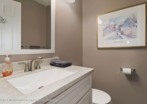 3 Old Orch Ln, Tinton Falls NJ 07712-2570 exterior