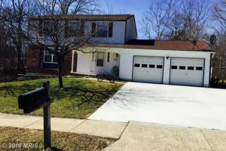 7300 Sterling Grove Dr, Springfield VA  22150-4441 exterior