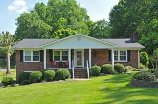 1106 Pineside Dr, Clemmons, NC 27012-9702