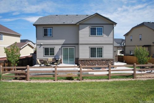 6674 Kellerman Way, Aurora CO 80016-6199 exterior