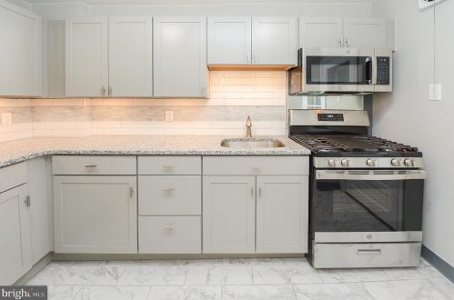 302 Cooper Ave, Camden NJ 08107-2107 exterior