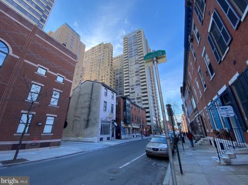 2001 Chancellor St, Philadelphia PA  19103-5604 exterior