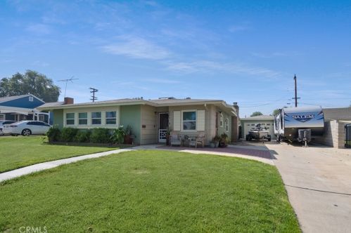 5572 Fargo Rd, Riverside, CA 92506-3221