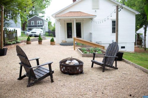 1112 Montrose Ave, Charlottesville VA  22902-6236 exterior