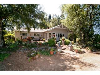 7932 282nd Ave, Damascus OR  97080 exterior