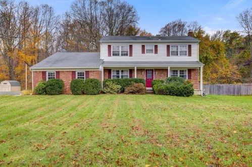 69 Hosford Ave, Leonardo, NJ 07737-1735
