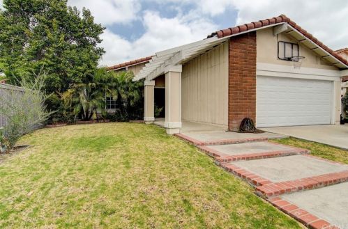 3791 Carmel Ave, Irvine CA  92606-1717 exterior