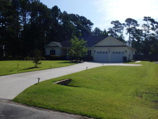 216 Mulligan Dr, Peletier, NC 28584-7443