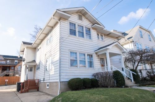 715 Porter St, Waukegan IL  60085-3823 exterior