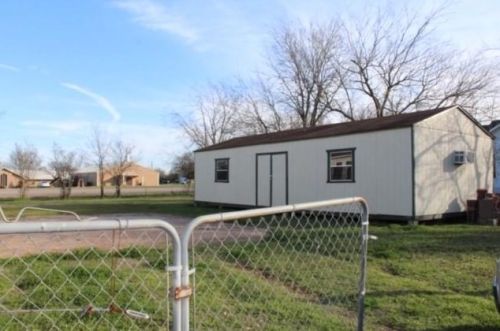 345 Main St, Vanetia, TX 77865-4256