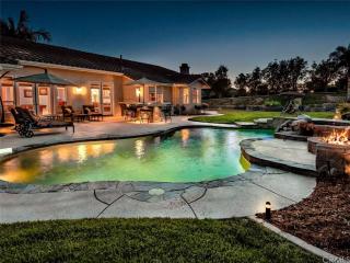 4382 Via Acquaviva, Fallbrook, CA 92028-9298