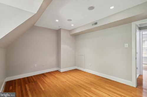 1726 Lombard St, Philadelphia PA  19147-1531 exterior