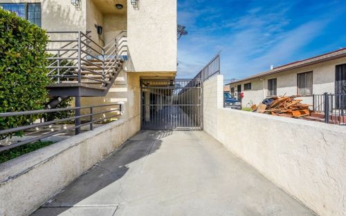 4055 Rosecrans Ave, Hawthorne, CA 90250-7900