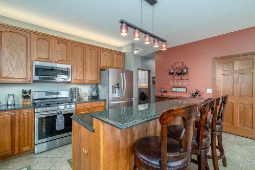 16400 Montclare Lake Ct, Joliet, IL 60403-8709