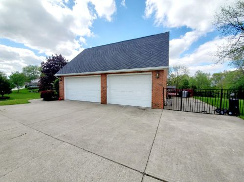 3598 Heatherwood Ave, Springfield OH  45503-5307 exterior