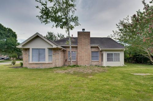 802 Birchview Ct, Pearland, TX 77584-2016