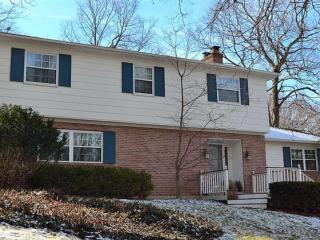 2899 Saddleback Dr, Cincinnati, OH 45244-3937