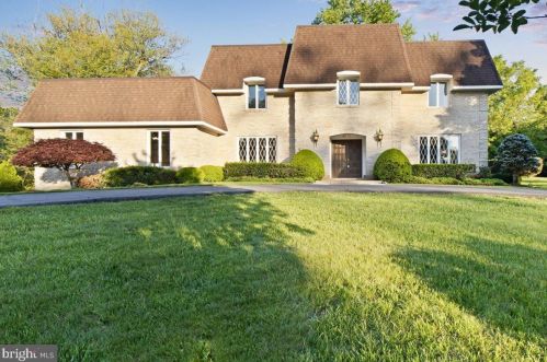 4701 Randolph Ct, Annandale, VA 22003-6216