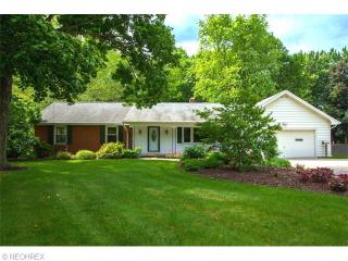 7497 Hollycroft Ln, Concord Township, OH 44060-5610