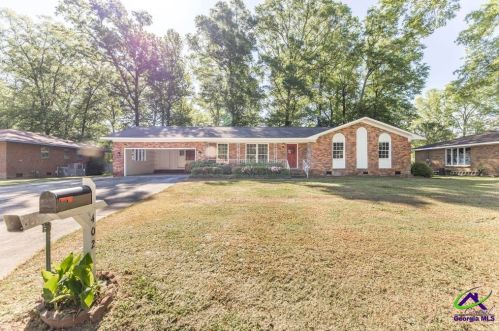 402 Gawin Dr, Warner Robins, GA 31093-1122