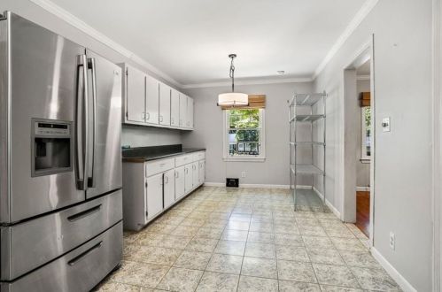 1385 Holly Ln, Atlanta GA  30329-3513 exterior