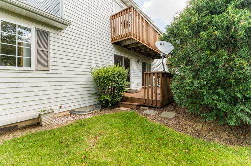981 Constance Ln, Sycamore IL  60178-3250 exterior