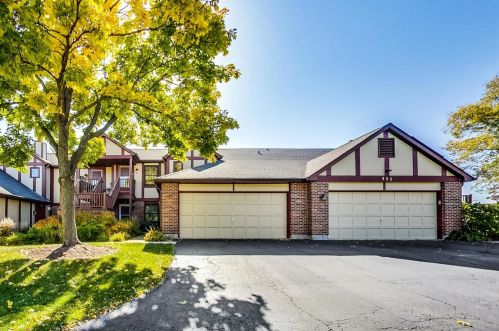 355 Farnsworth Ct, Glendale Heights, IL 60137-6603