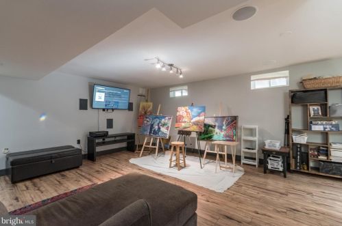 228 Lord Fairfax St, Charles Town WV  25414-2607 exterior