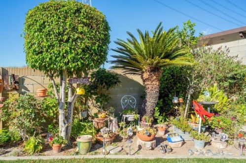 1640 Carnelian St, Anaheim CA  92802-2416 exterior