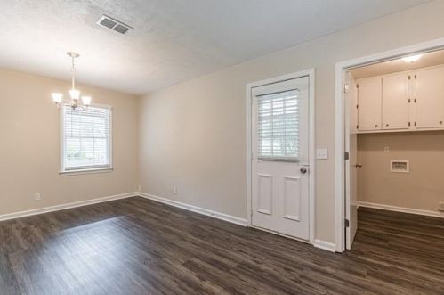 3962 Woodland Cir, Conyers GA  30013-3057 exterior