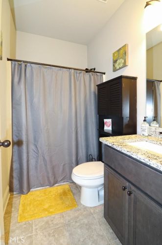 342 Cambrian Dr, Kathleen, GA 31047-4516