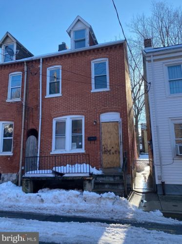529 Locust St, Lancaster, PA 17602-4425